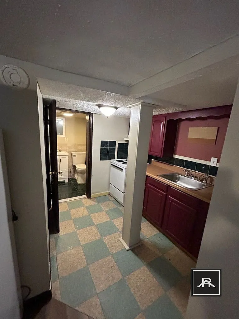 1 bed, 1.0 bath, $1,575 — Photo 4