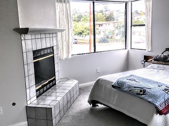 4th image of 4780 Haines St