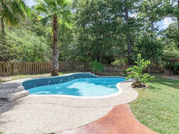 4th image of 115 Anahulu Ln