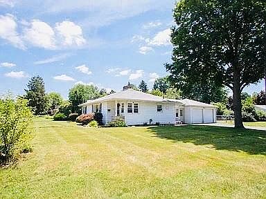 1st image of 3523 Canterbury Ave