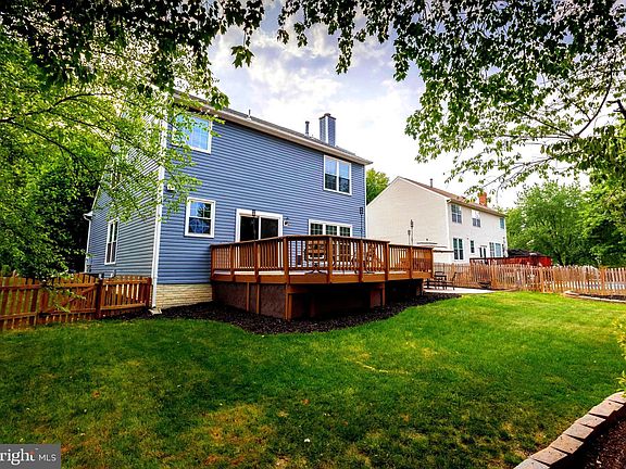 2nd image of 43038 Weatherwood Dr