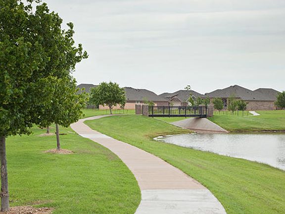 Walking trail/pond