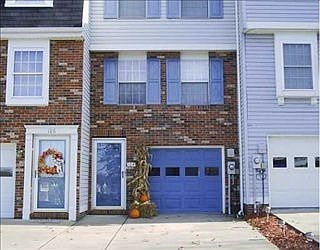 2nd image of 104 Lexington Dr