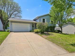 4518 American Ash Dr, Madison, WI 53704