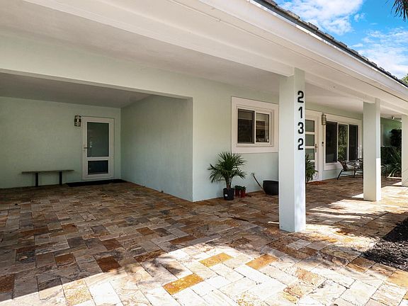4th image of 2132 NW 5th Avenue