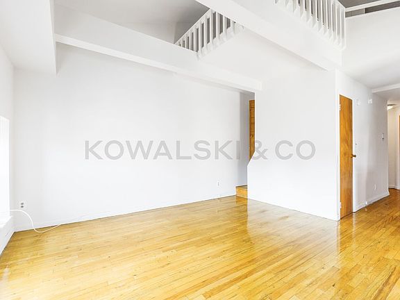 3rd image of 156 Bleecker St #10AW