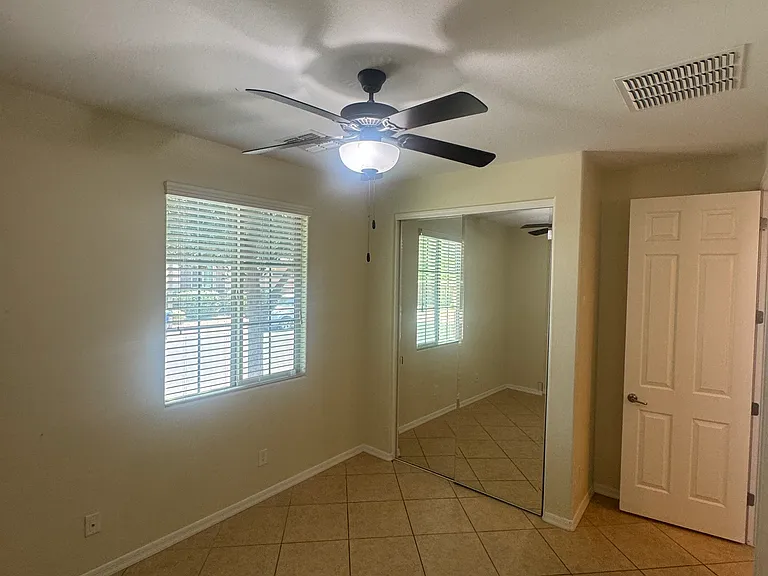 298 E Kaibab Dr — Photo 8