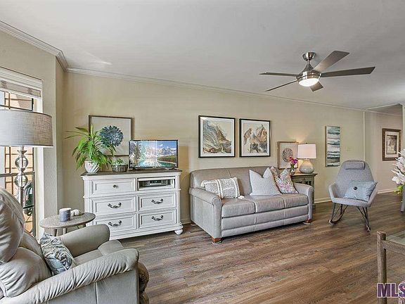 3rd image of 410 Longwood Ct #12-B
