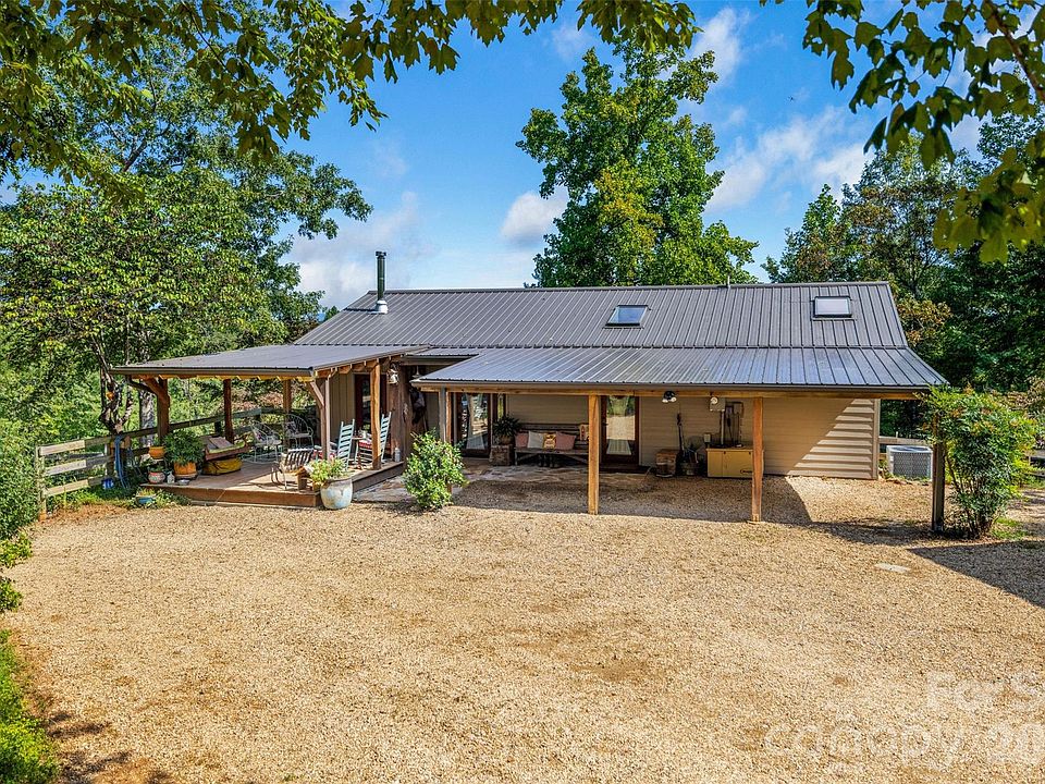 1st image of 250 Burt Blackwell Rd