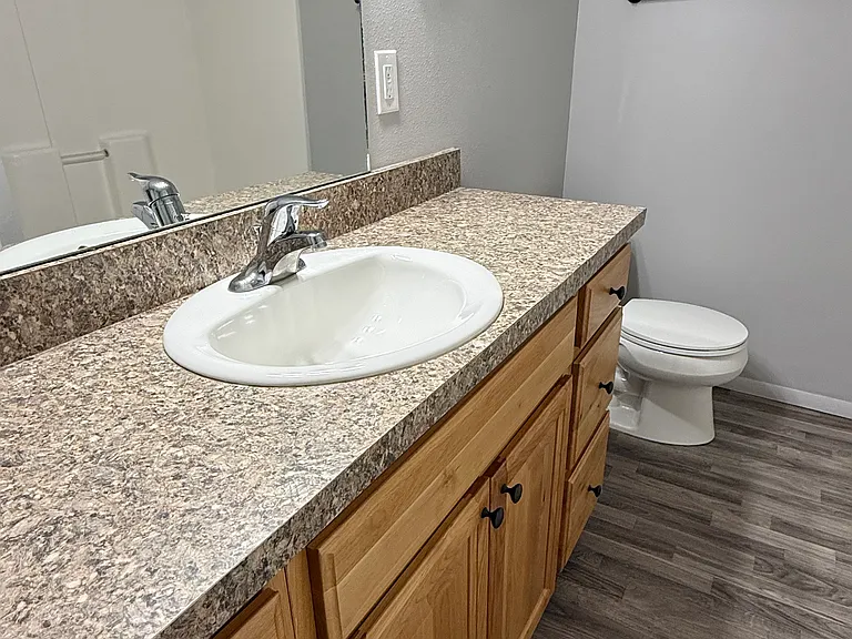 2211 N 400 E #3 — Photo 5