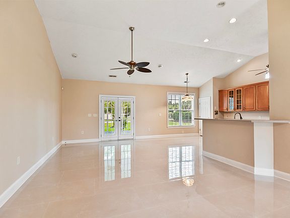 3rd image of 3600 Kingsley Dr.