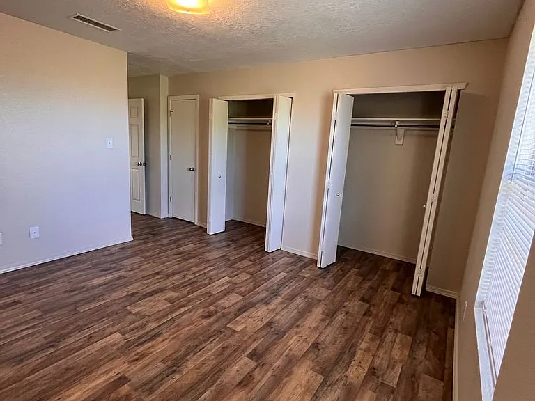 Echols 1500 - Sedona Apartments — Photo 25