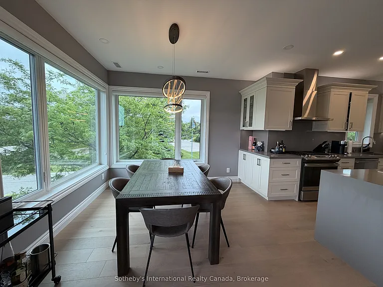 658 Johnston Park Ave — Photo 9