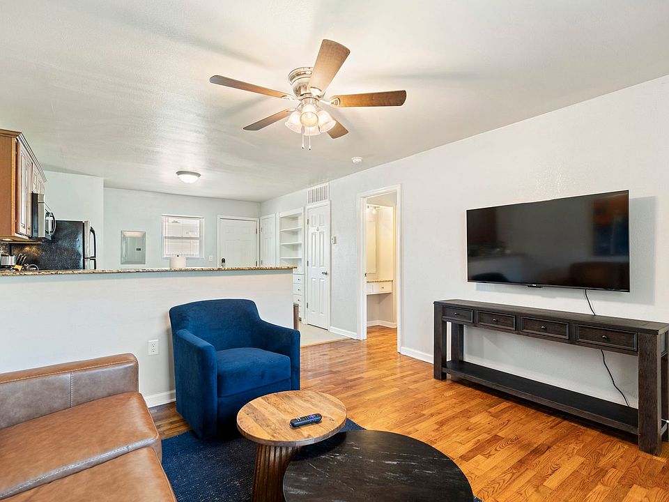 1st image of 502 W Maple Ave #3A