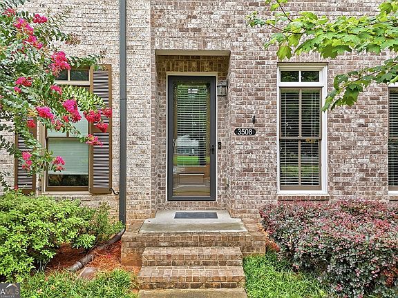 3rd image of 3508 Village Park Way NW