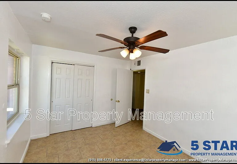 908 Bolivia St — Photo 36