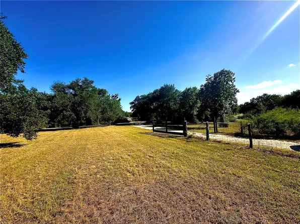 17300 Sweed Rd, Washington, TX 77880