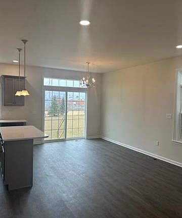 5th image of 3188 W Huntington Ln #6