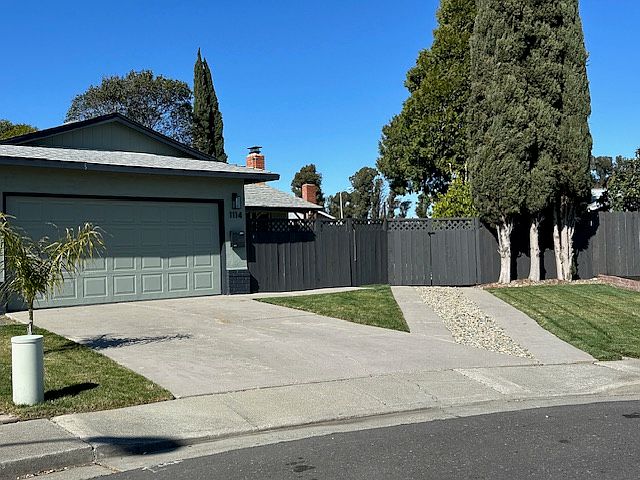 Amazing cul-de-sac location on a super quiet street
