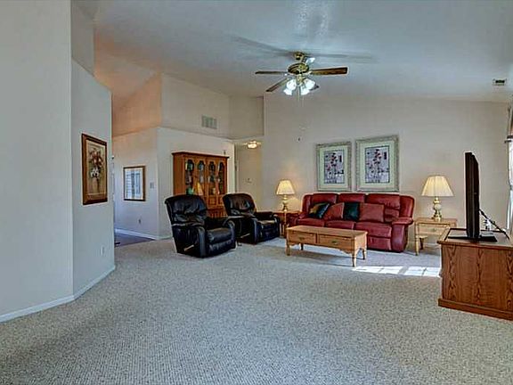 4th image of 9859 Traditions Ln