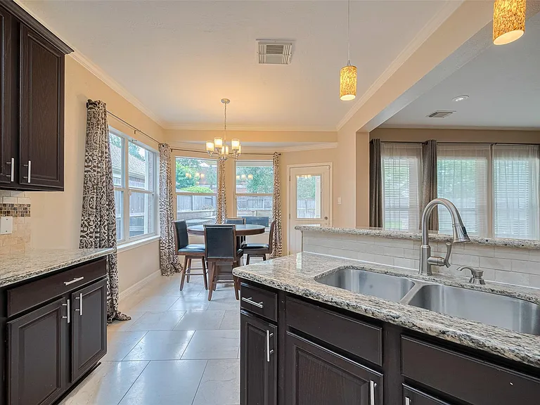 3911 Fall Branch Dr — Photo 16