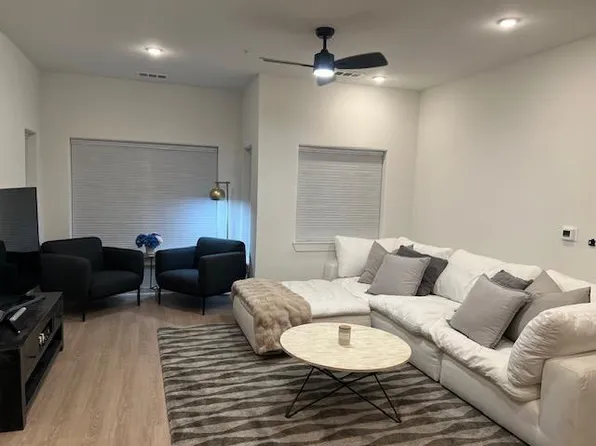 4802 S Congress Ave #121, Austin, TX 78745