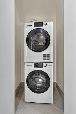 Laundry, photo 1