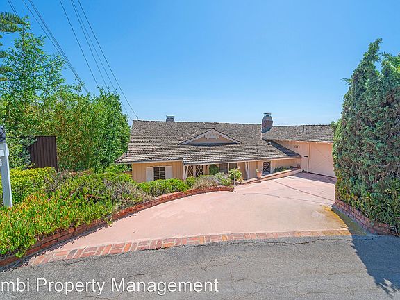 2nd image of 1180 Duncan Dr