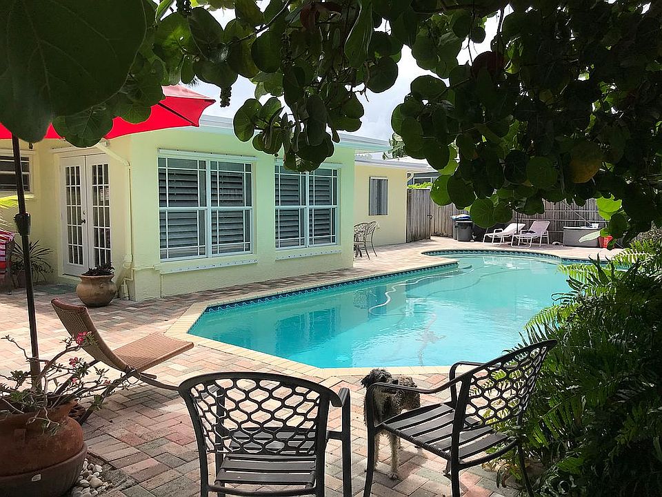 Custom 23k gal Salt H2O Pool