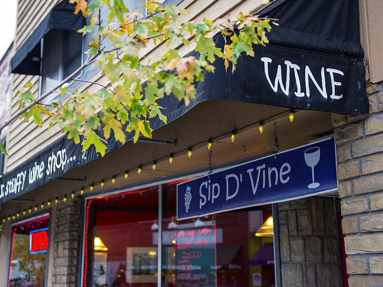 Multnomah Village Portland, Oregon Sip D'Vine