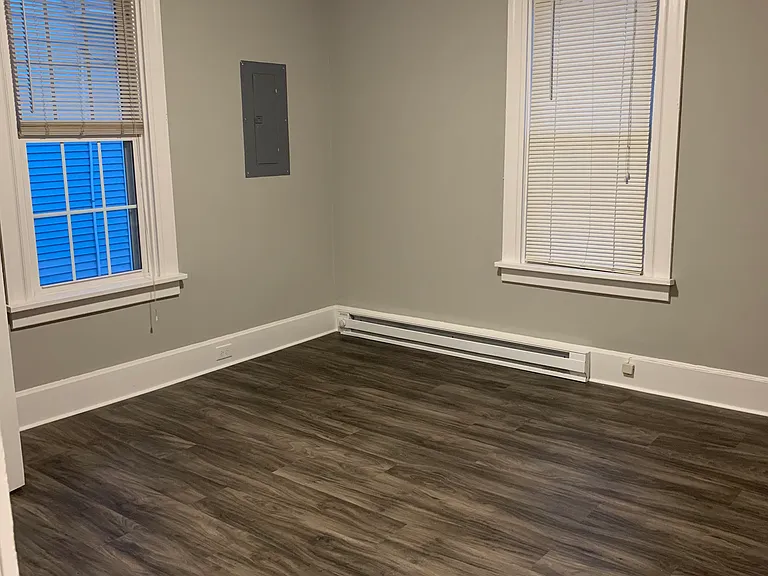118 Poplar Ave — Photo 3