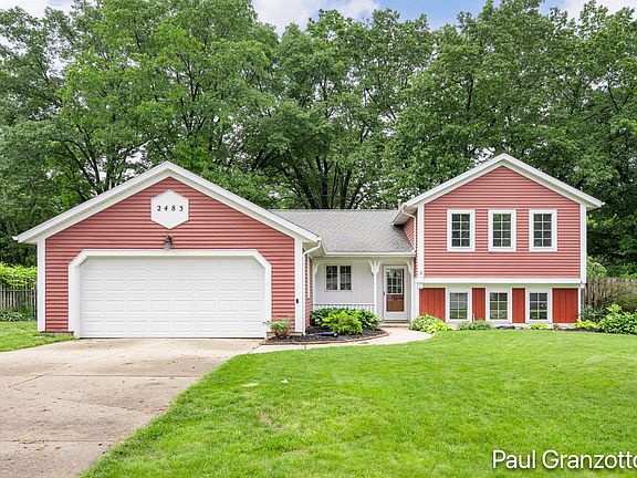 2nd image of 2483 Russit Dr NE