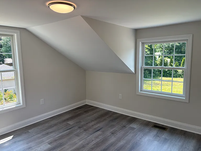1941 Peck Ln — Photo 11