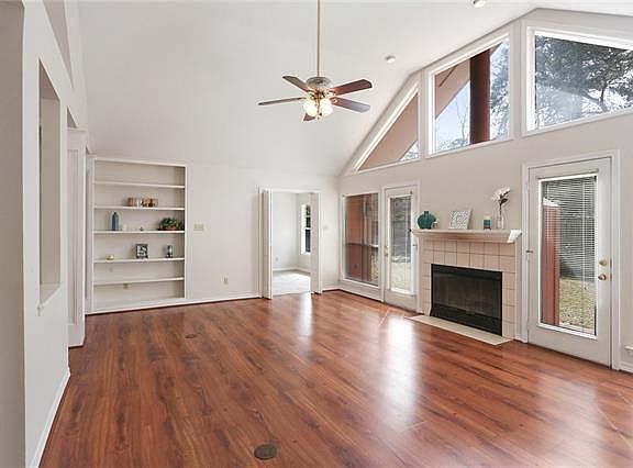 5th image of 3009 White Oak Ln