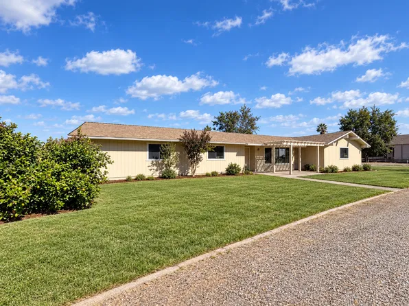 6780 Excelsior Ave, Hanford, CA 93230