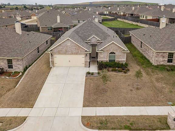 4th image of 219 Jennie Marie Cir