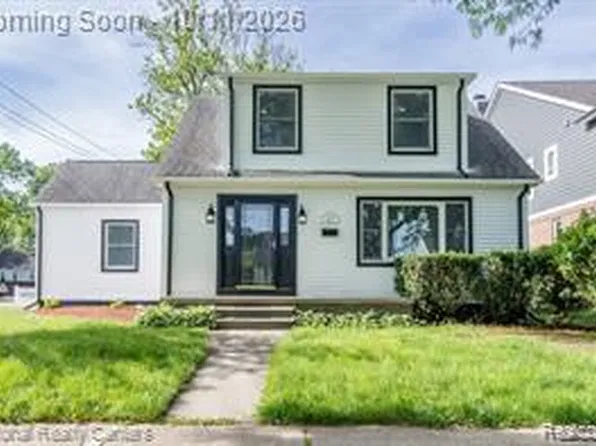 1572 Webster St, Birmingham, MI 48009