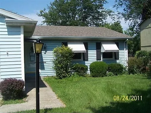 415 Pennsylvania Ave photo 1