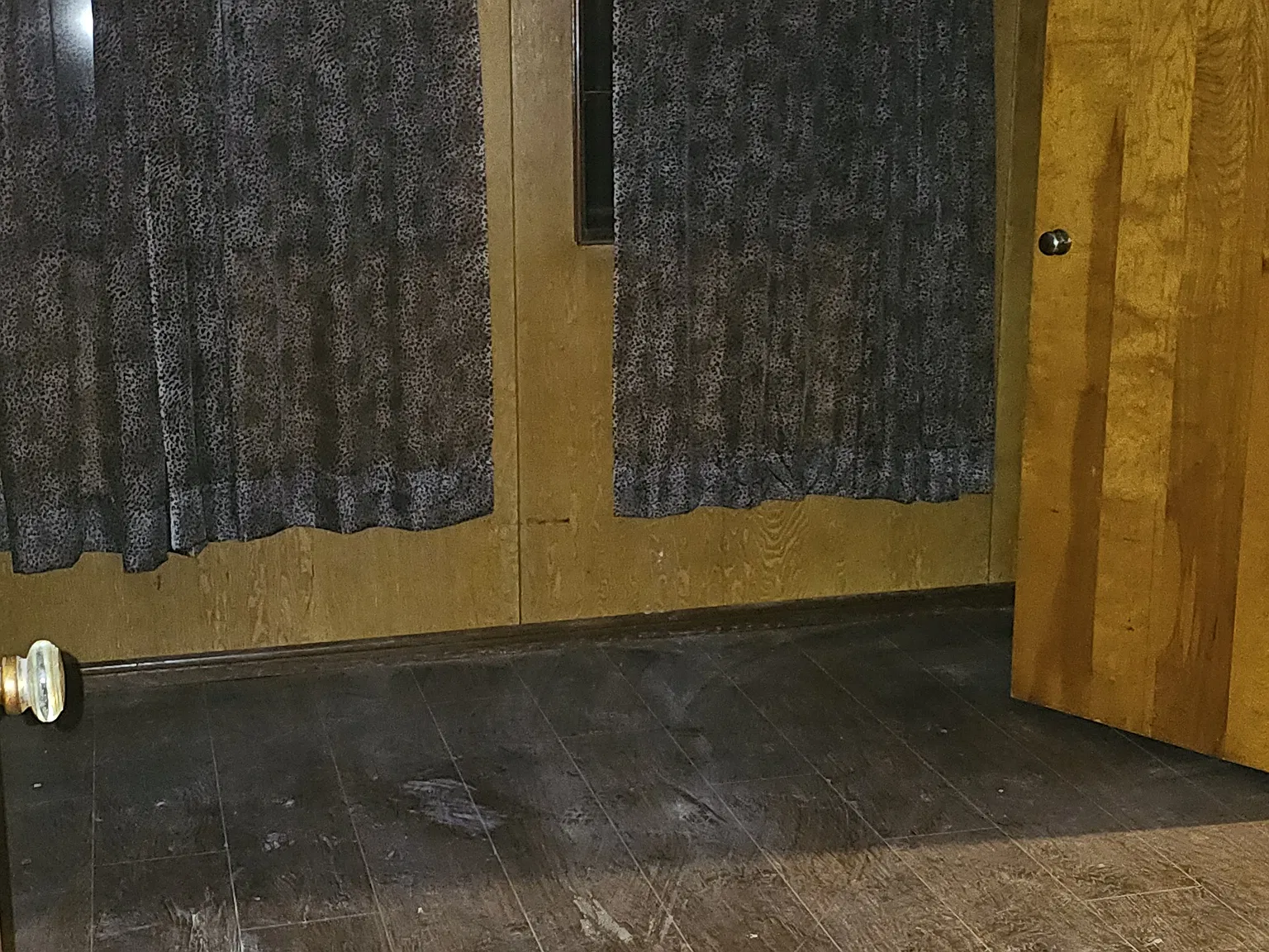 3 bed, 1300 sqft, $1,600 — Photo 2