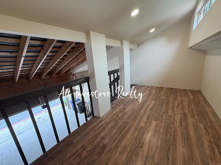 Garage loft
