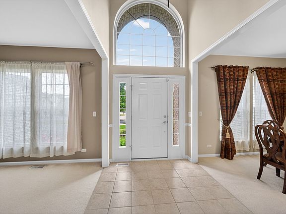 4th image of 321 Parker Pl