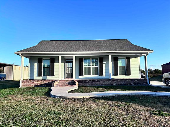 2nd image of 704 Terre Haute Pl