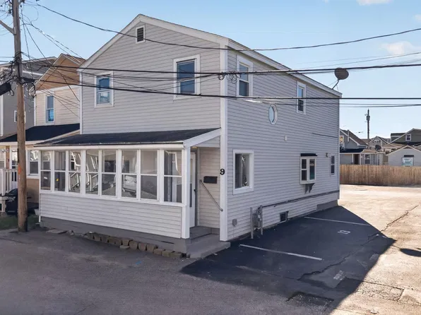 9 Perkins Avenue, Hampton, NH 03842