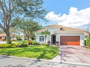 10800 Fieldfair Dr, Naples, FL 34119