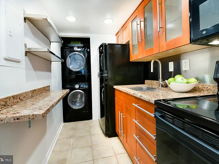 1843 Mintwood Pl NW #102 — Photo 11