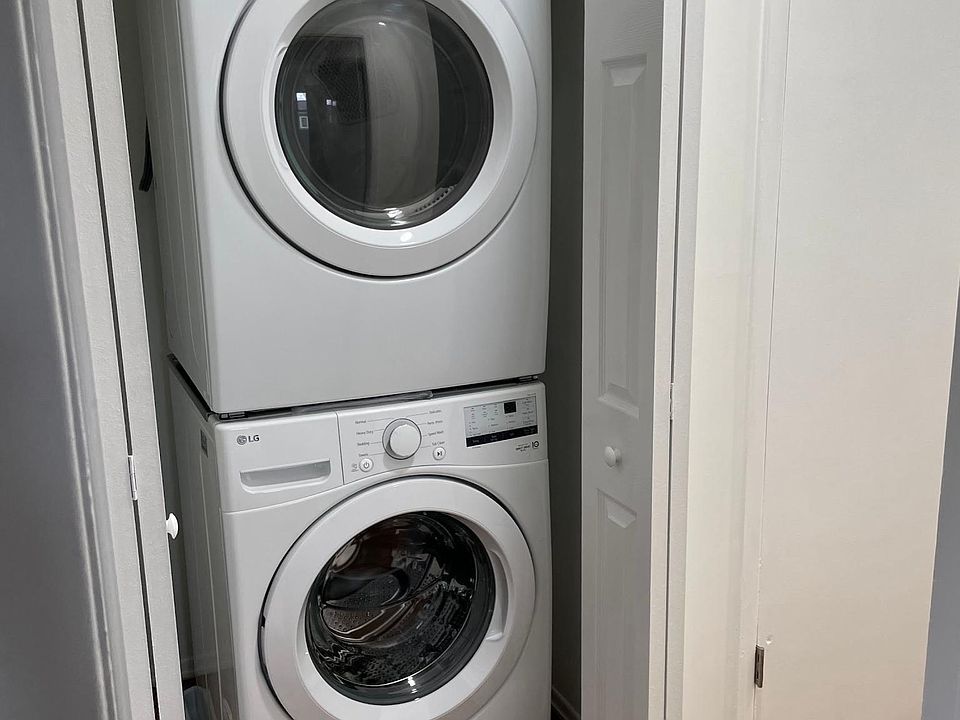 1st image of 45 James St Floor 2