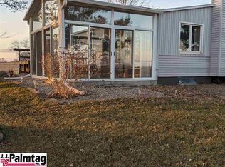 63018 724th Rd, Auburn, NE 68305