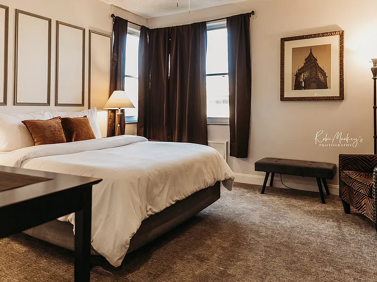 The Apartments at Hotel Phillips — Photo 7
