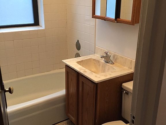 4th image of 3501 N Greenview Ave #14481
