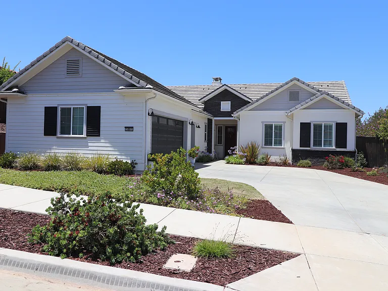 5861 Lady Bells Dr — Photo 1